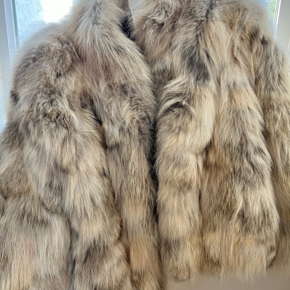 NWT Rosie Coyote Fur Bolero Jacket - Picture 8 of 8